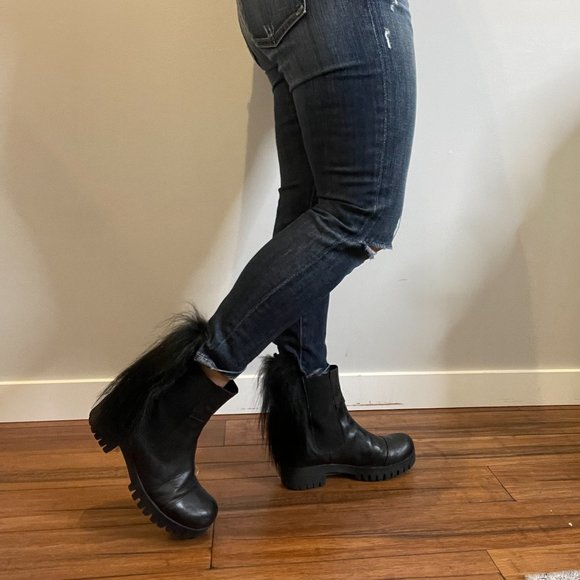 Papucei Handcrafted Ponytail Chelsea Boots -39- - Picture 16 of 17